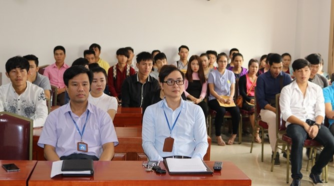  Trường Đại học Vinh tổ chức nhập học cho LHS Lào năm học 2016-2017